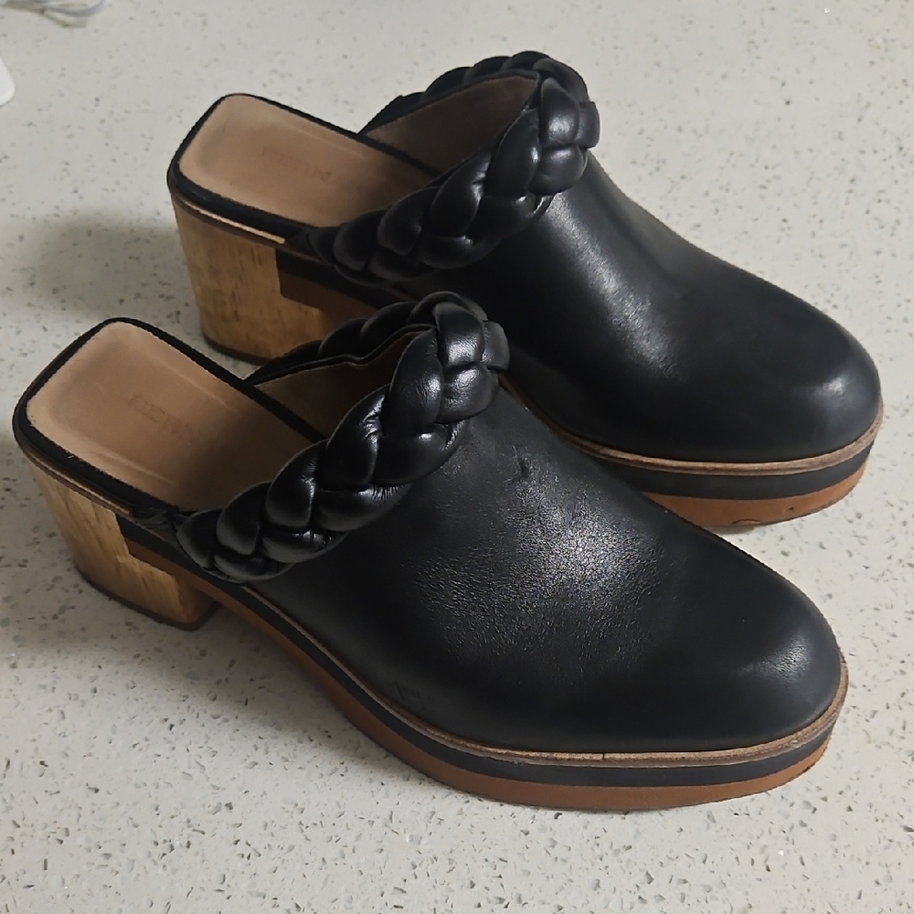 Bernardi Black Leather Braided Clogs
